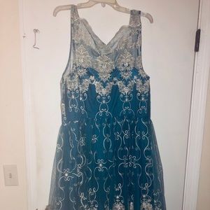 Chi chi London dress size22